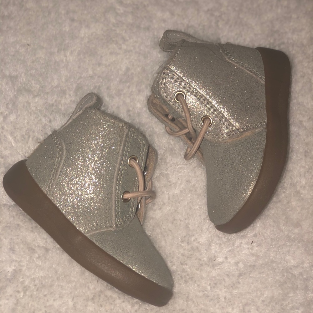 Baby glitter ugg